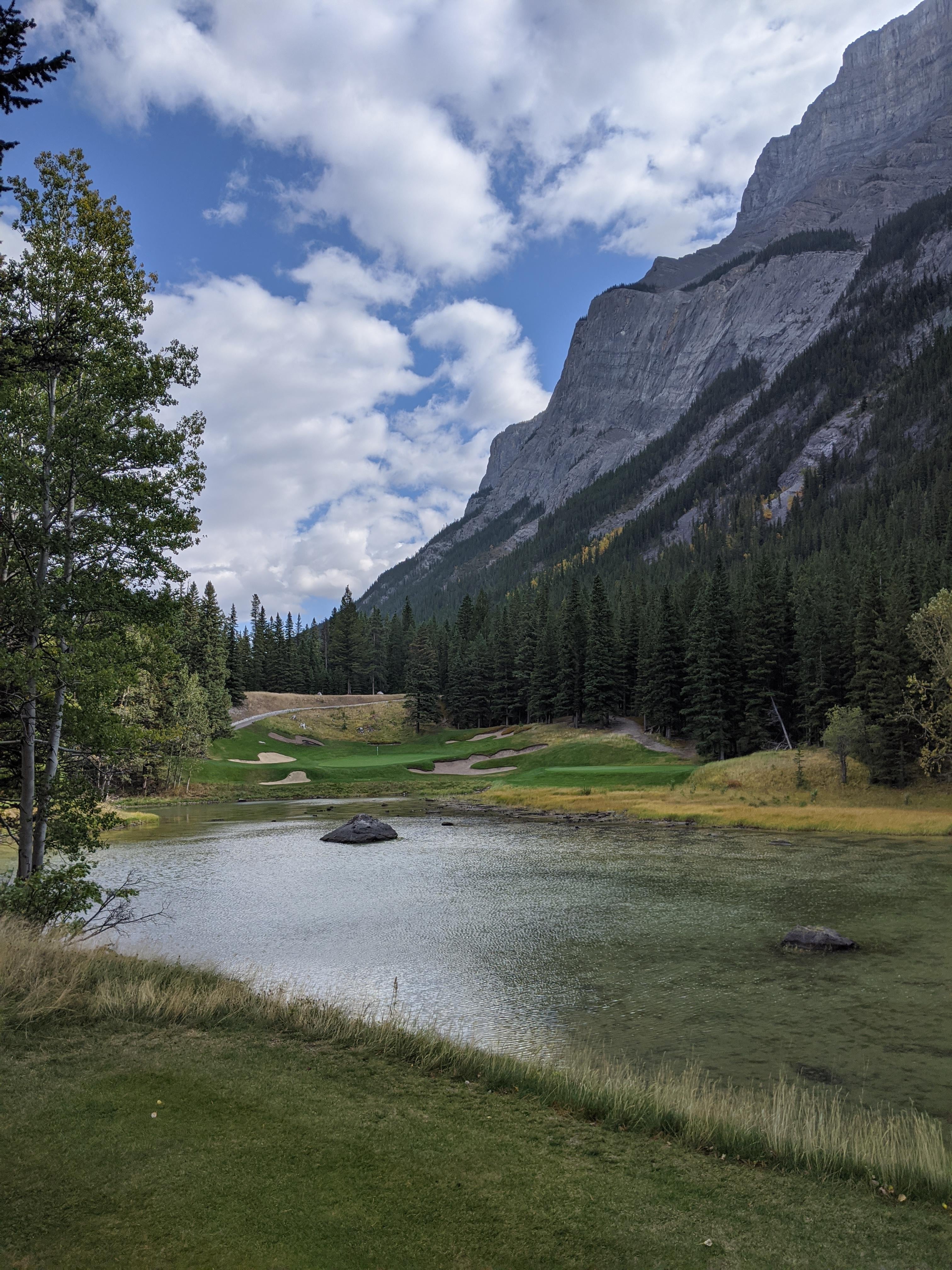 The par 3 4th at Banff